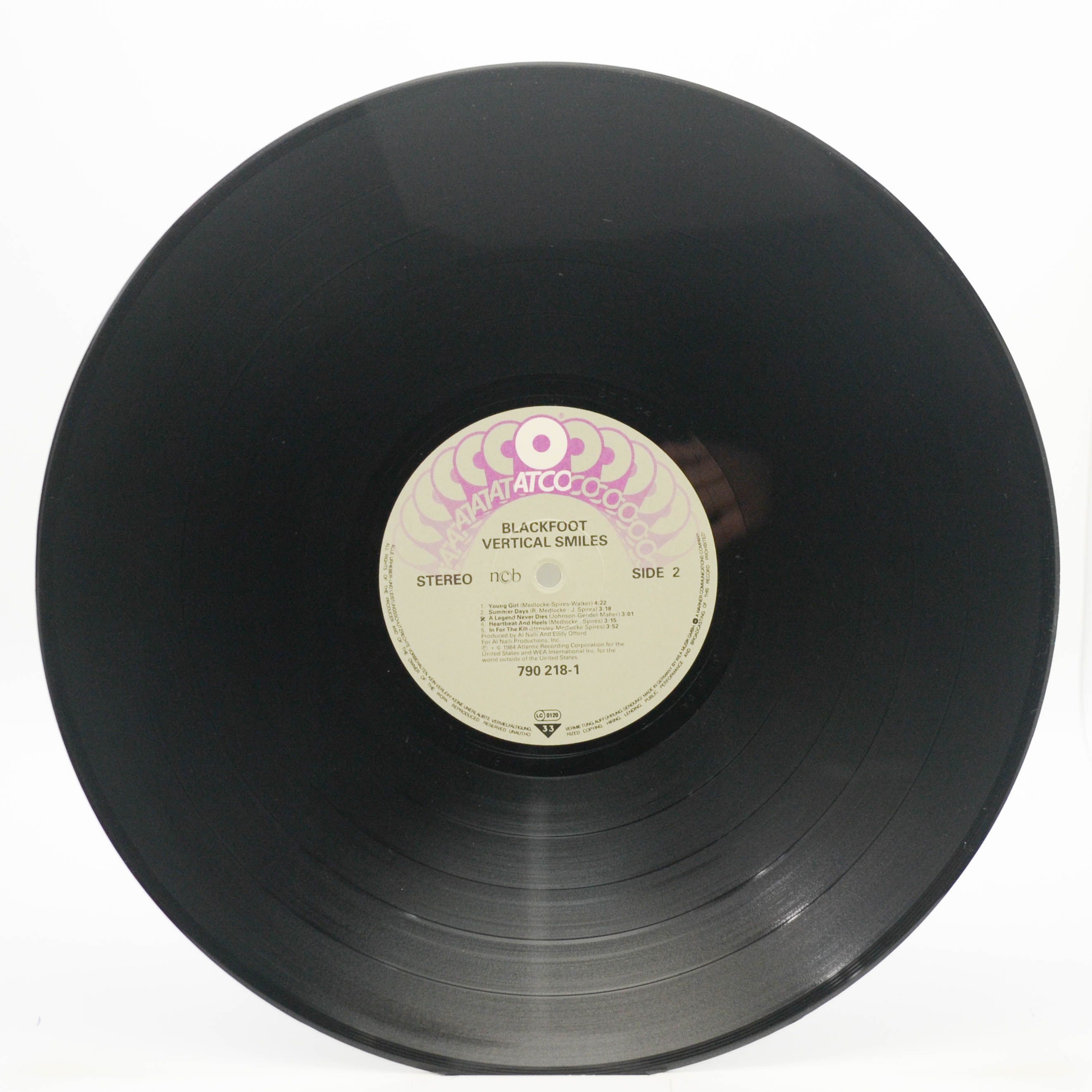 Виниловая пластинка Blackfoot — Vertical Smiles, 1975