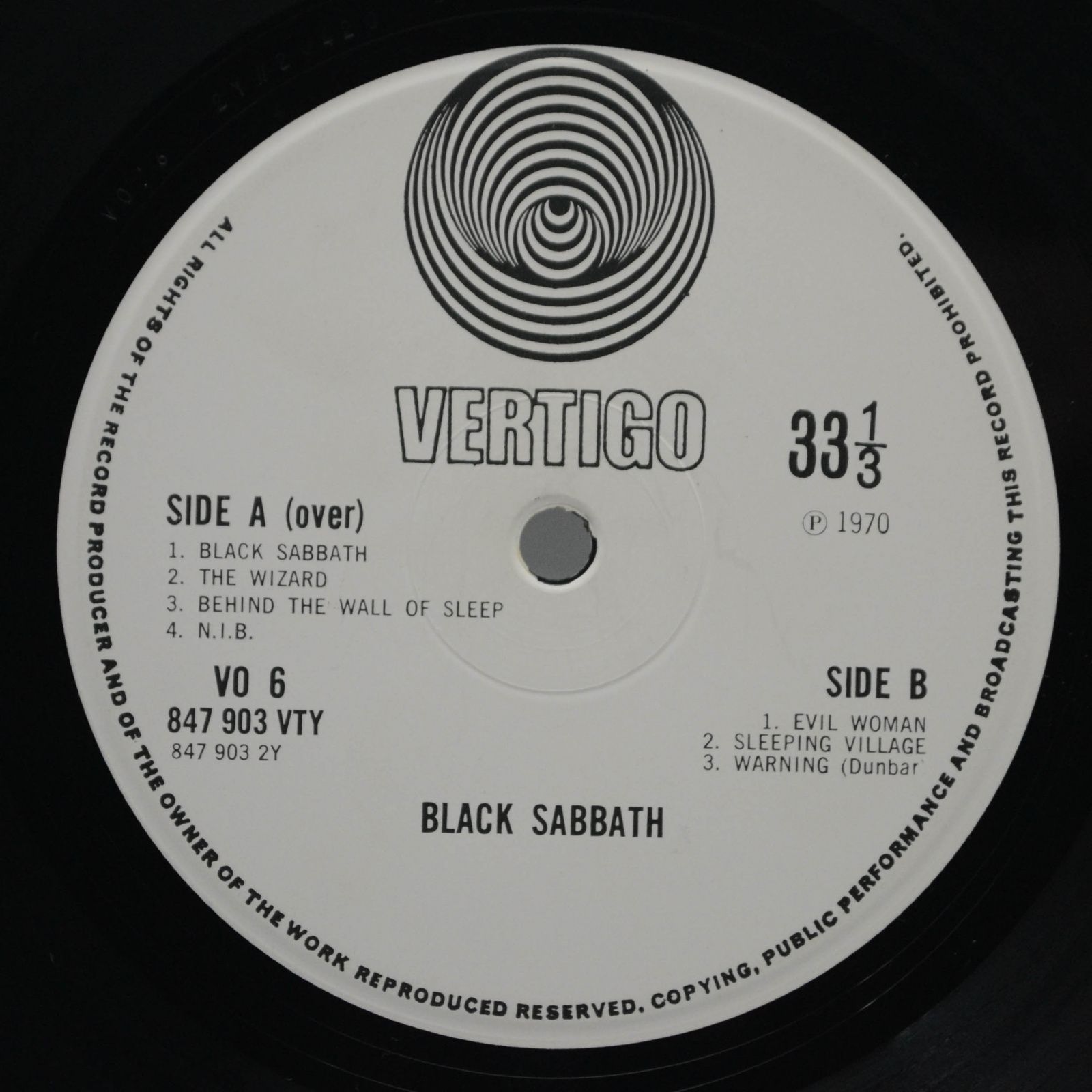 Black Sabbath — Black Sabbath (UK, Vertigo "Swirl"), 1970