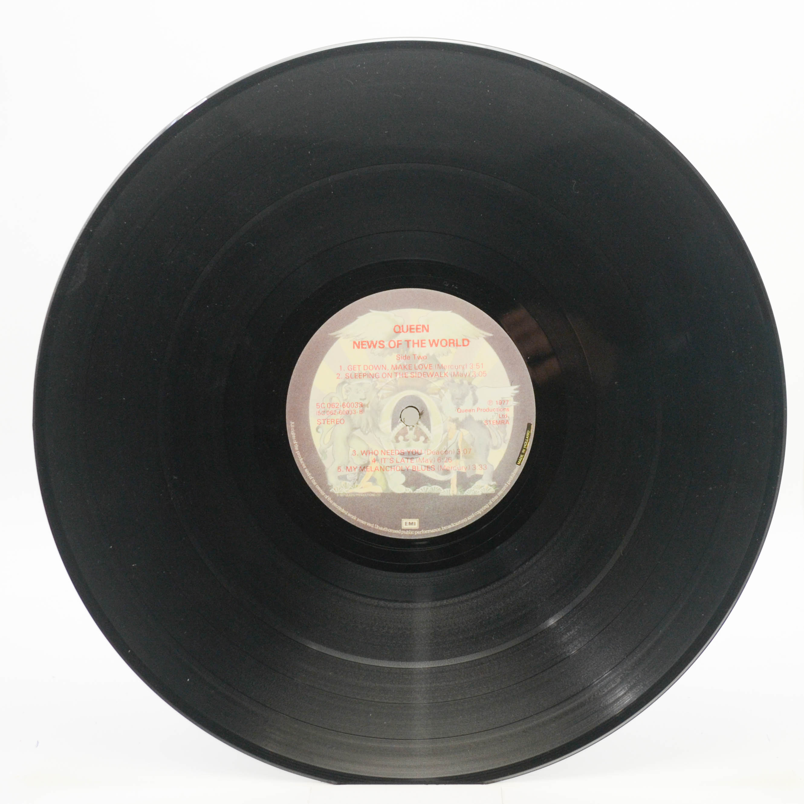 Queen — News Of The World, 1977