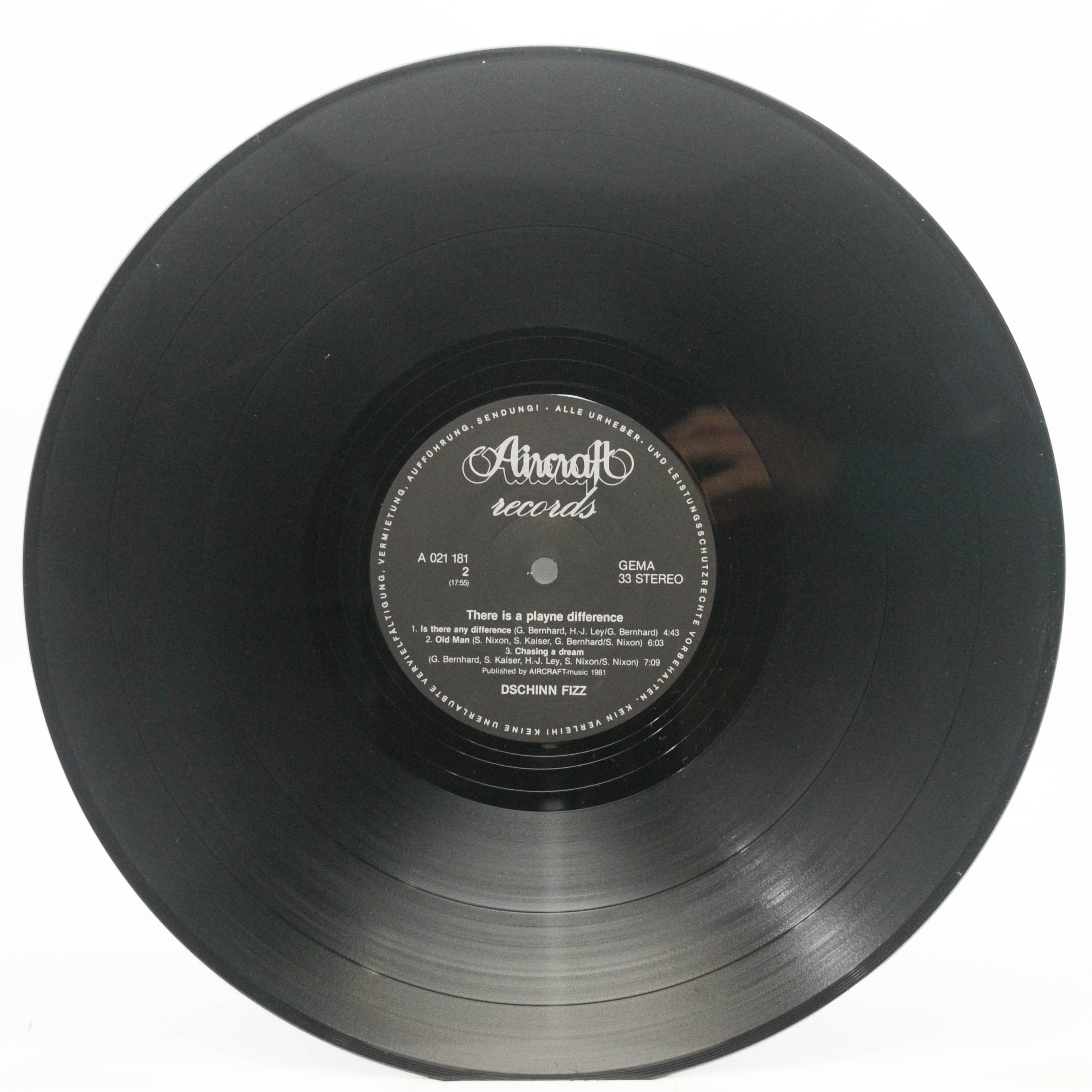 Виниловая пластинка Dschinn Fizz — There Is A Playne Difference, 1981