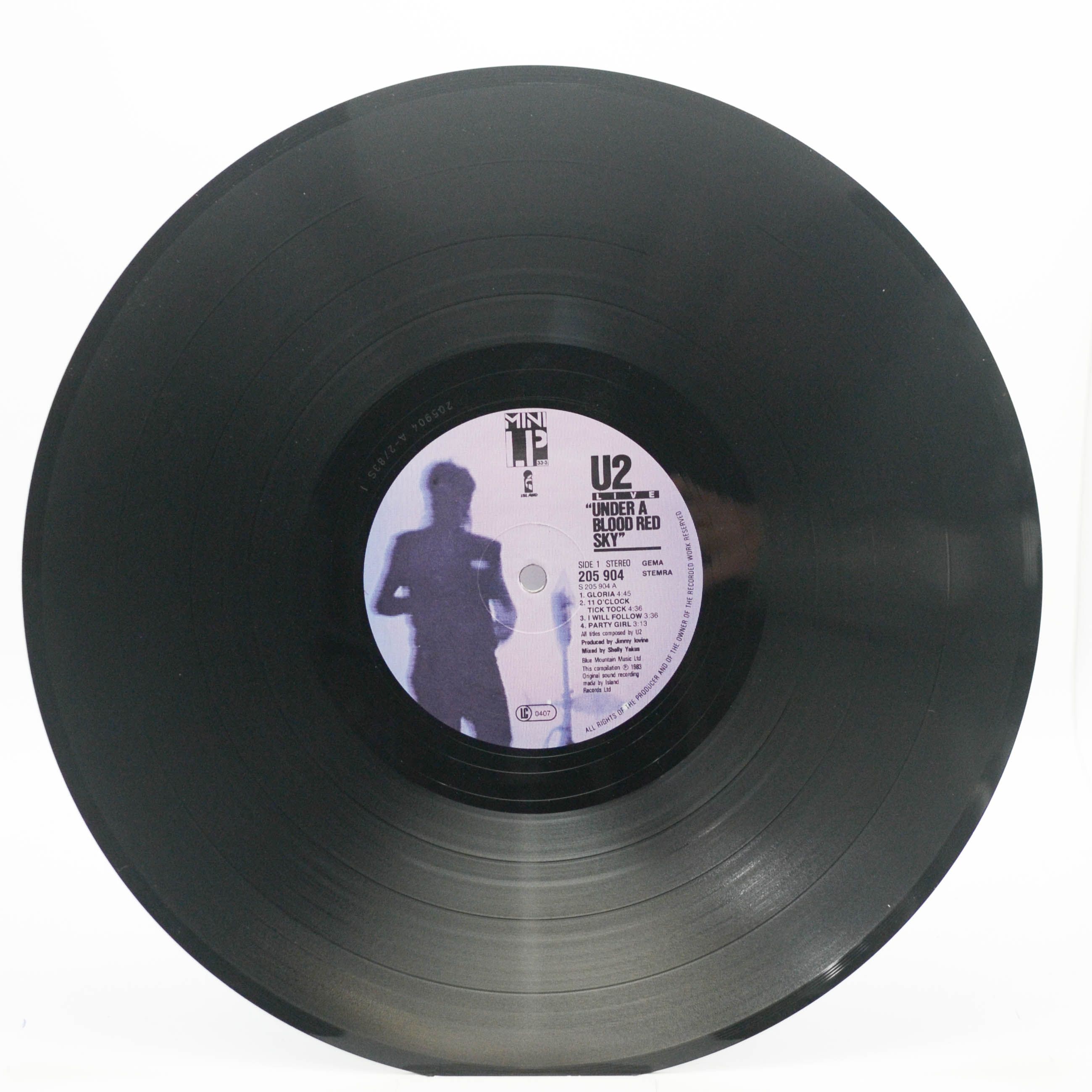 U2 — Live "Under A Blood Red Sky", 1983