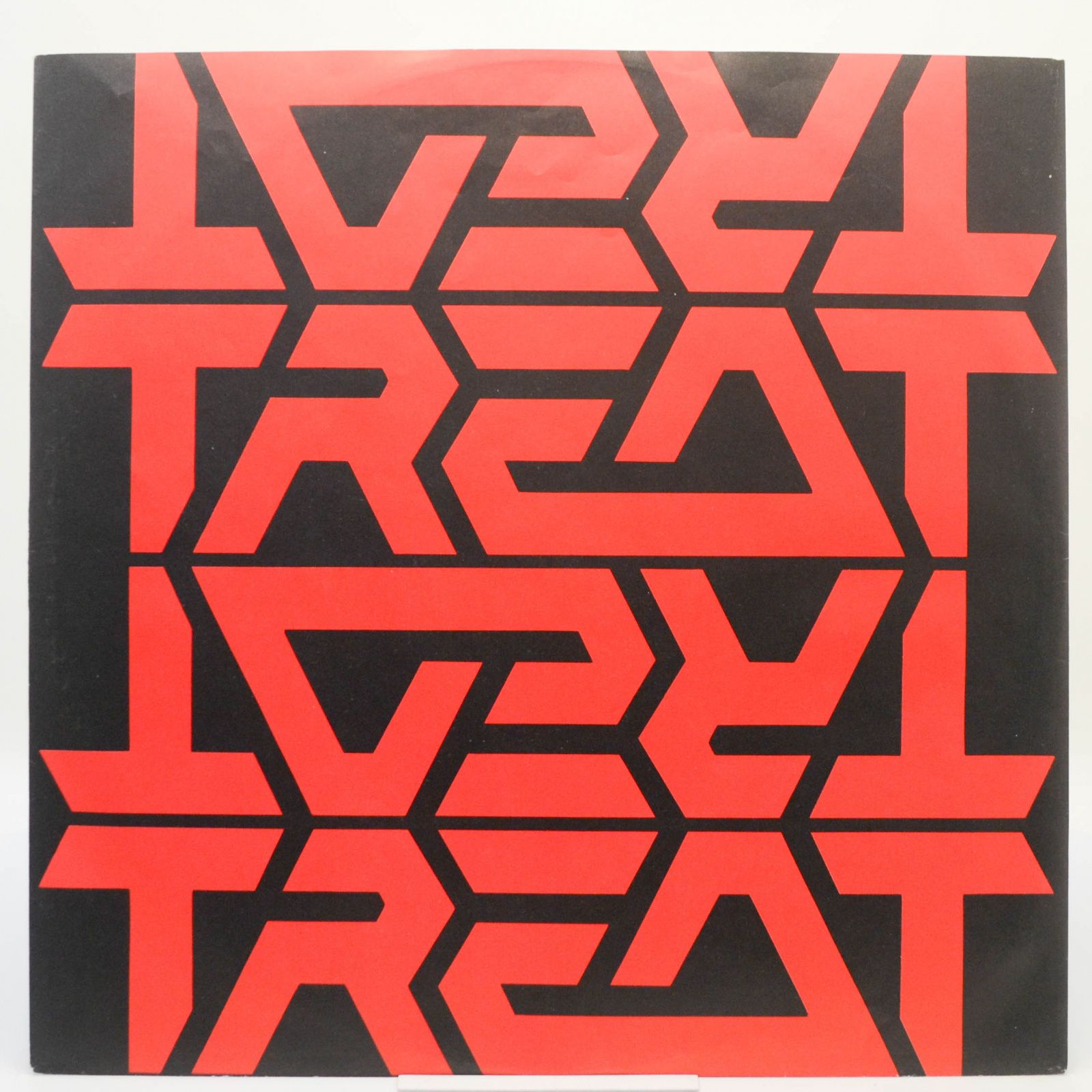 Виниловая пластинка Treat — Scratch And Bite, 1985