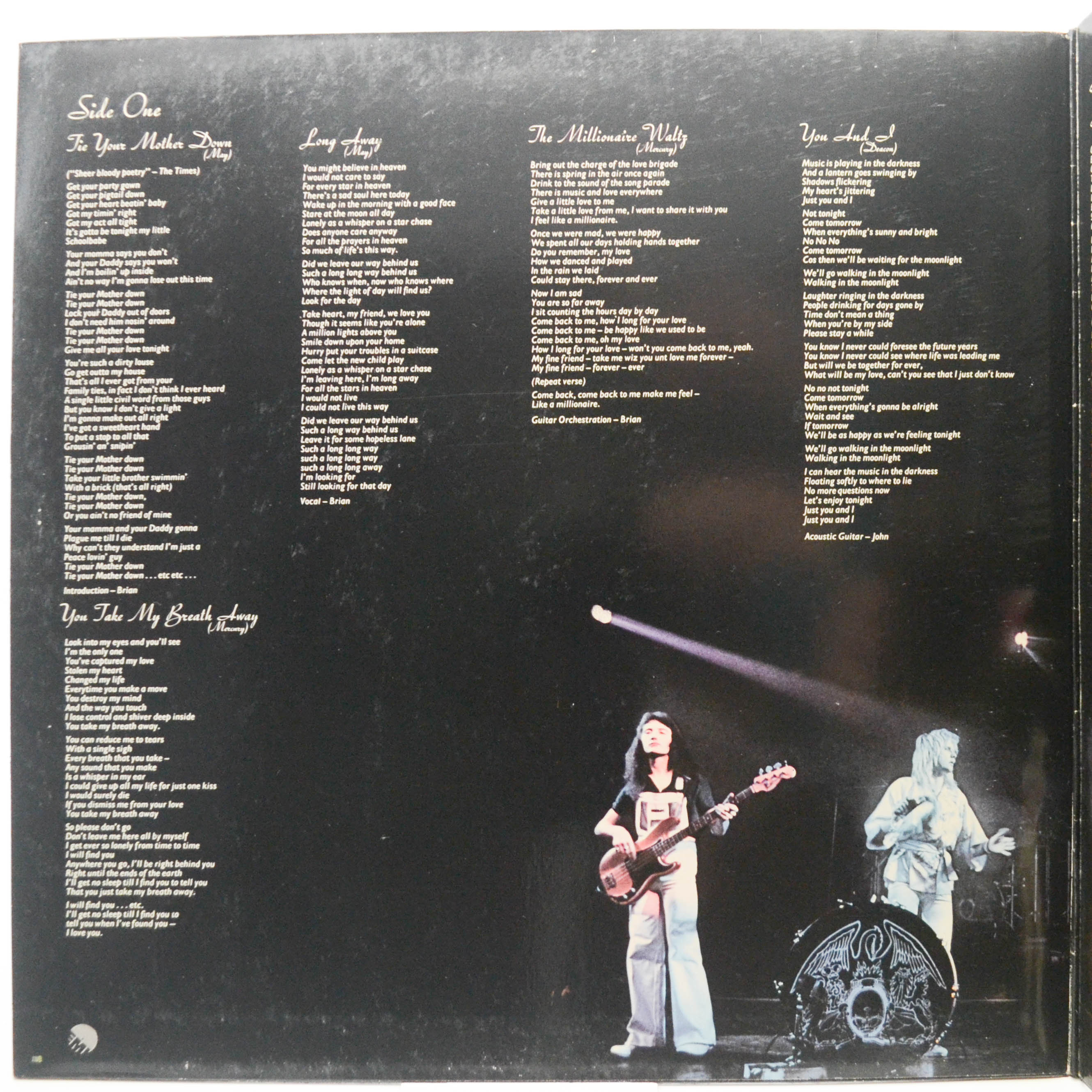 Queen — A Day At The Races, 1976