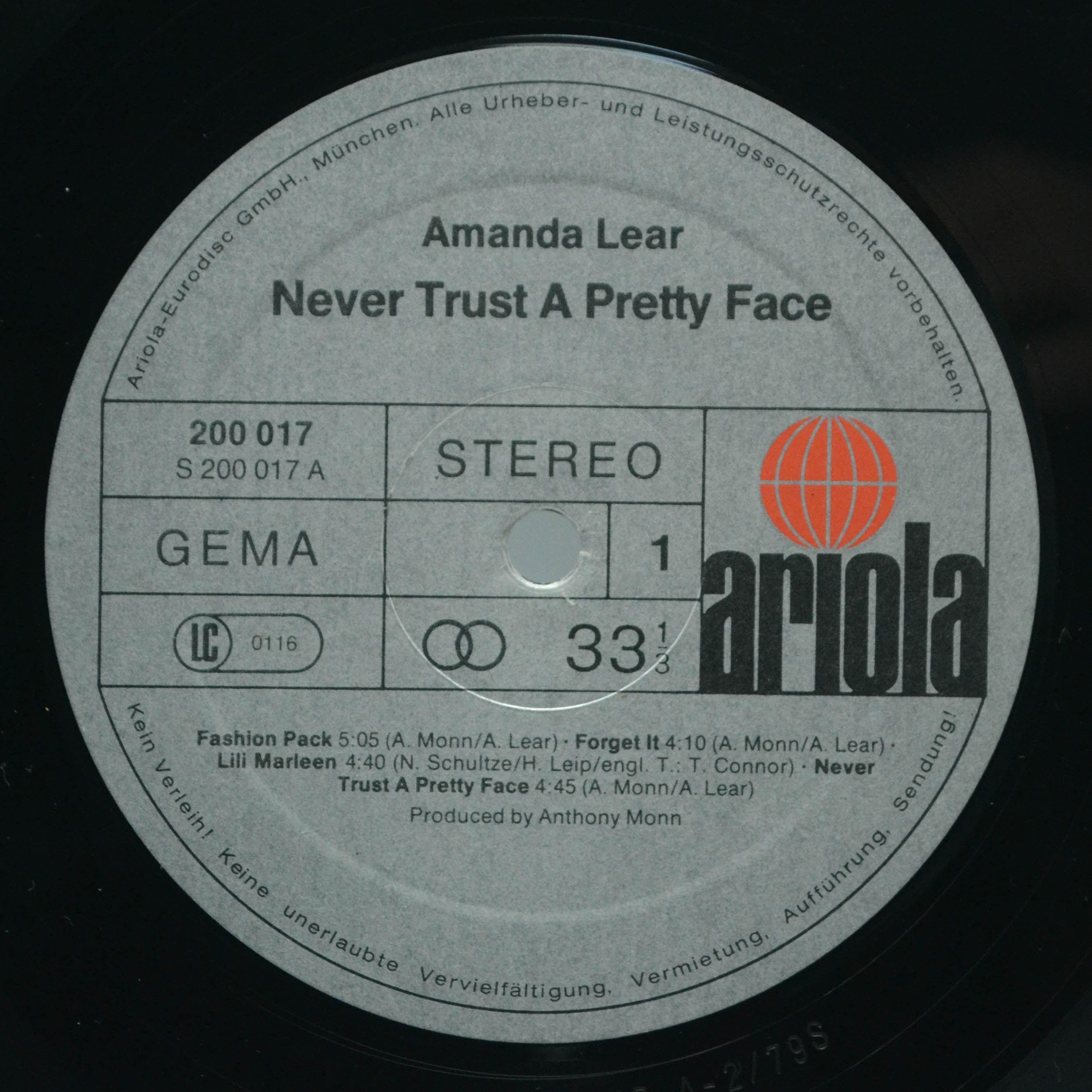Виниловая пластинка Amanda Lear — Never Trust A Pretty Face, 1979