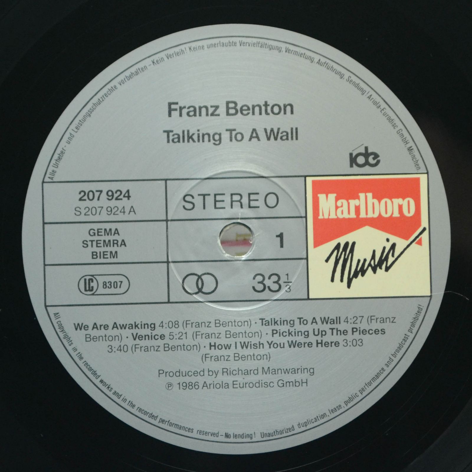 Виниловая пластинка Franz Benton — Talking To A Wall, 1986