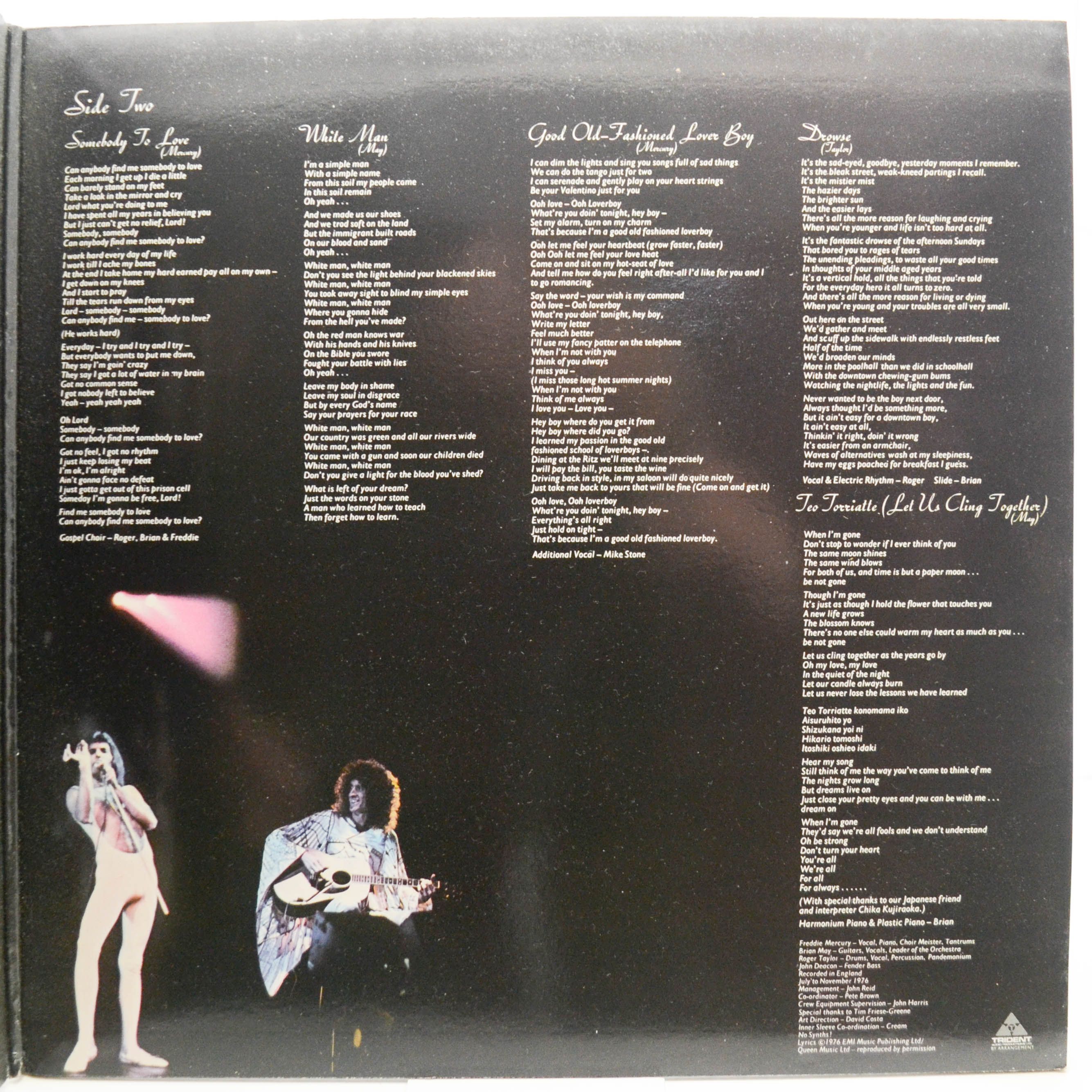 Queen — A Day At The Races (UK), 1976