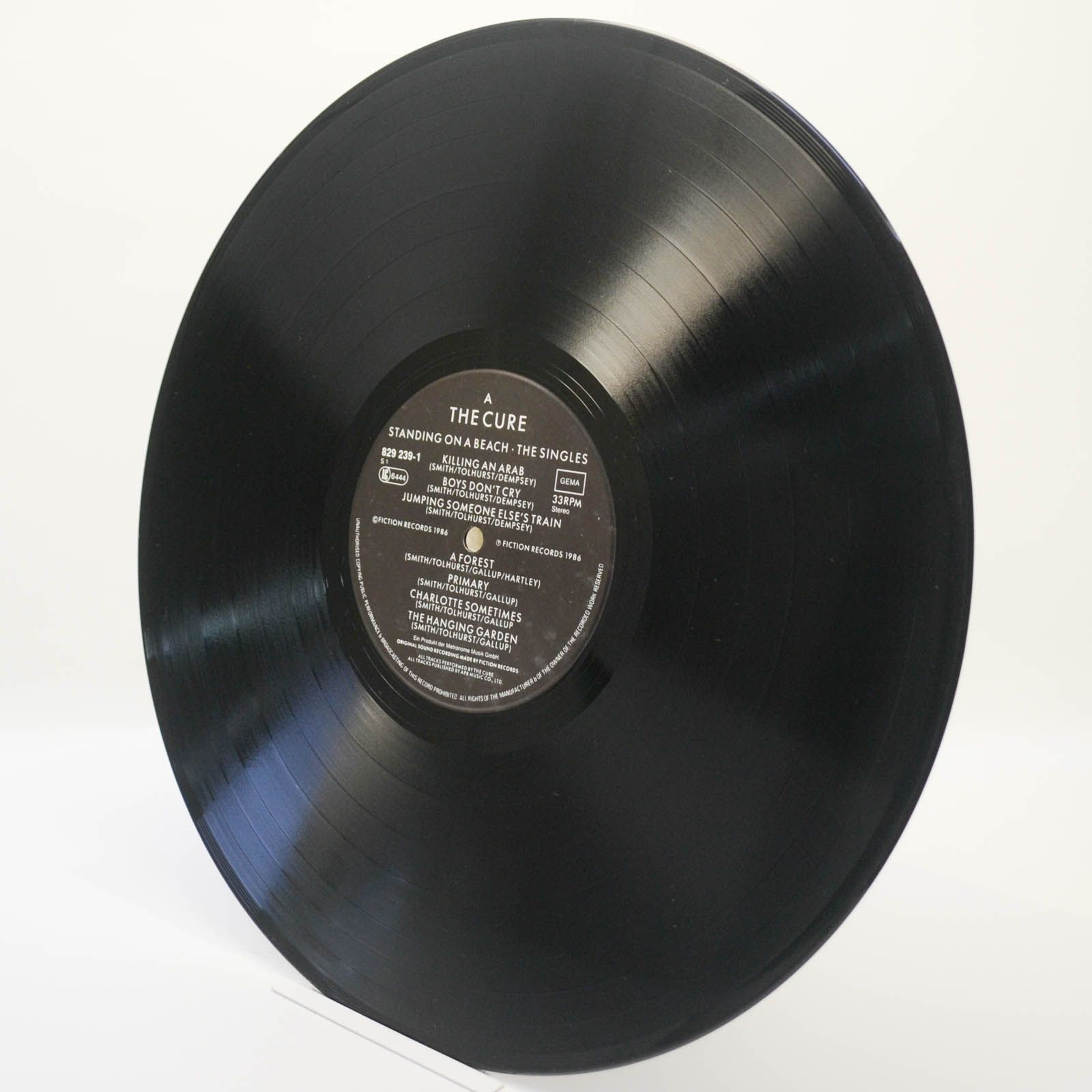 Cure — Standing On A Beach · The Singles, 1986