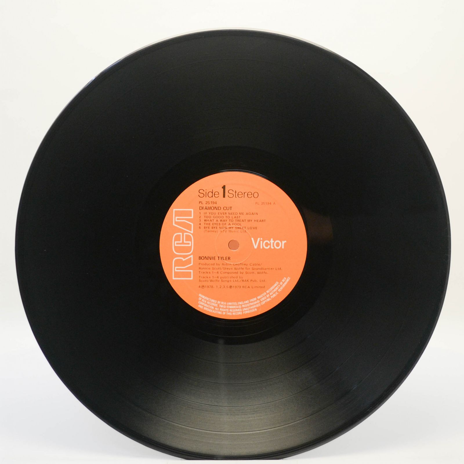 Виниловая пластинка Bonnie Tyler — Diamond Cut (1-st, UK), 1979