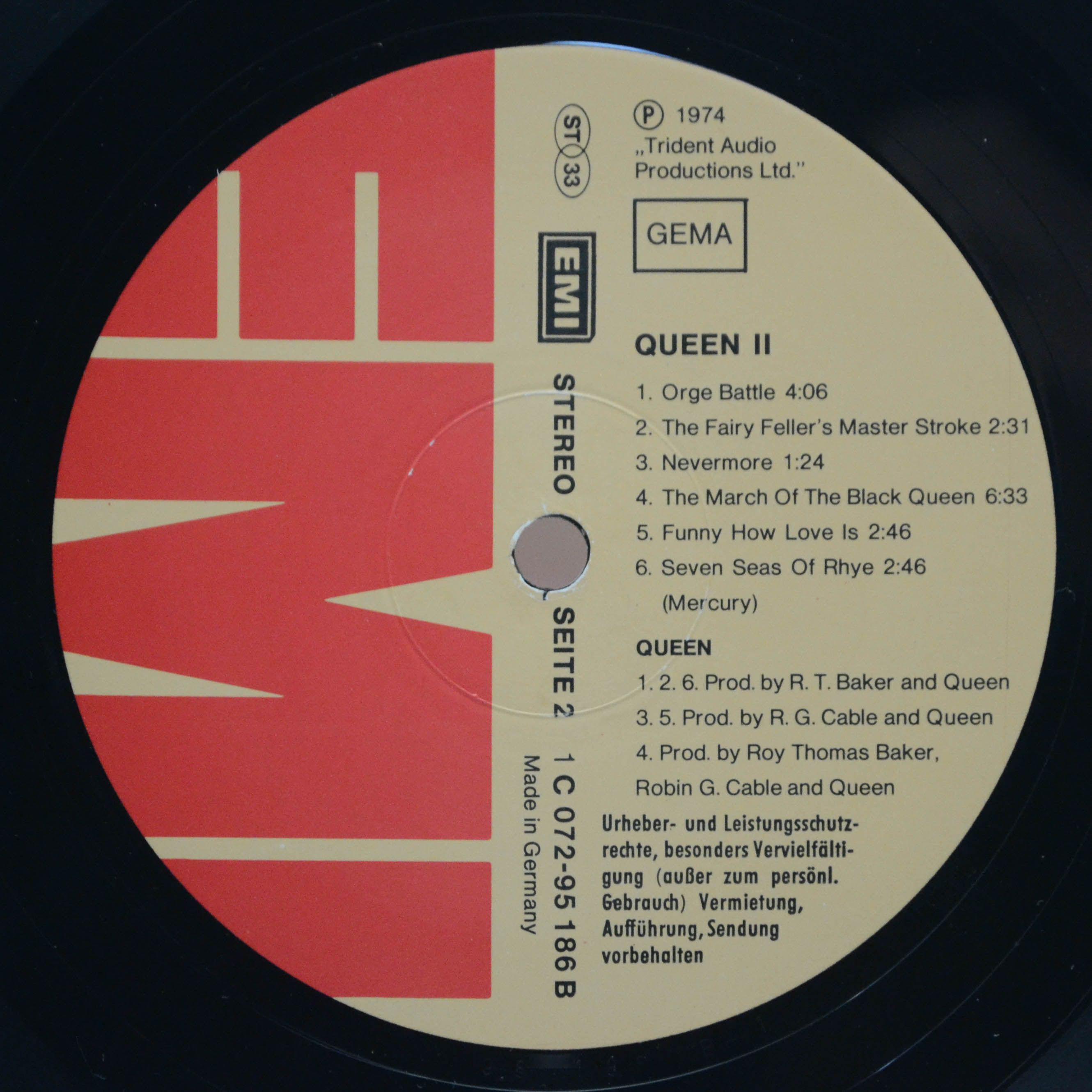 Queen — Queen II, 1974