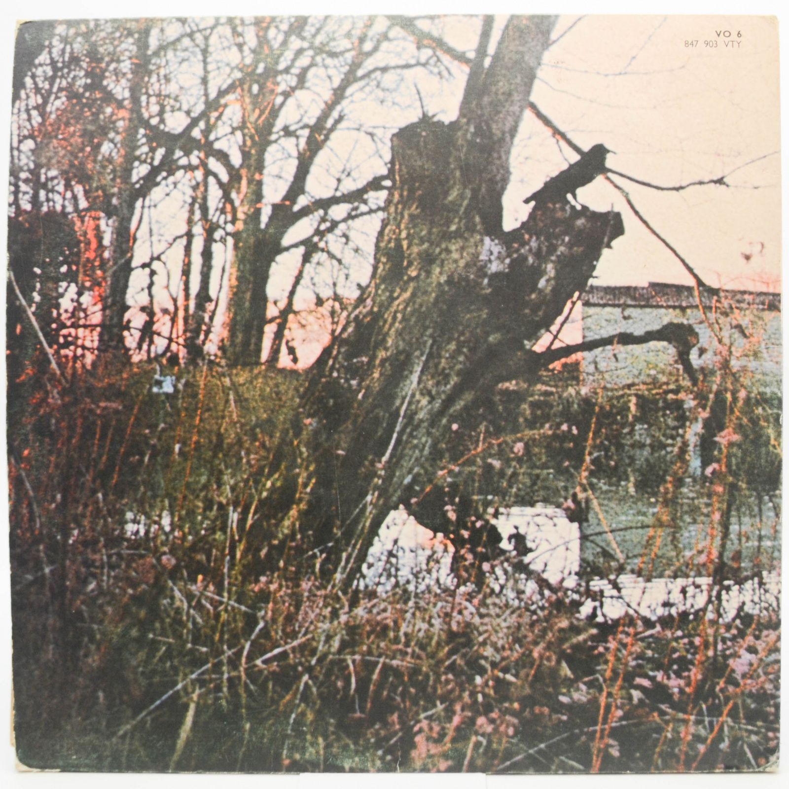 Black Sabbath — Black Sabbath (UK, Vertigo "Swirl"), 1970