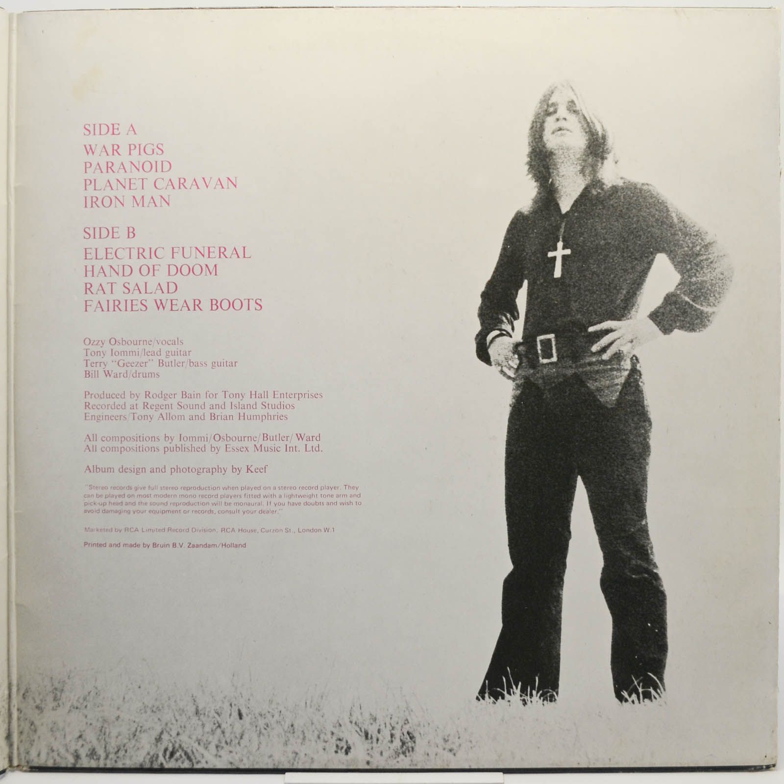 Black Sabbath — Paranoid (UK), 1970