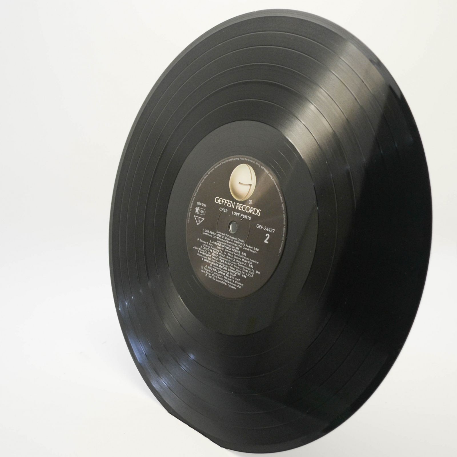 Cher — Love Hurts, 1991