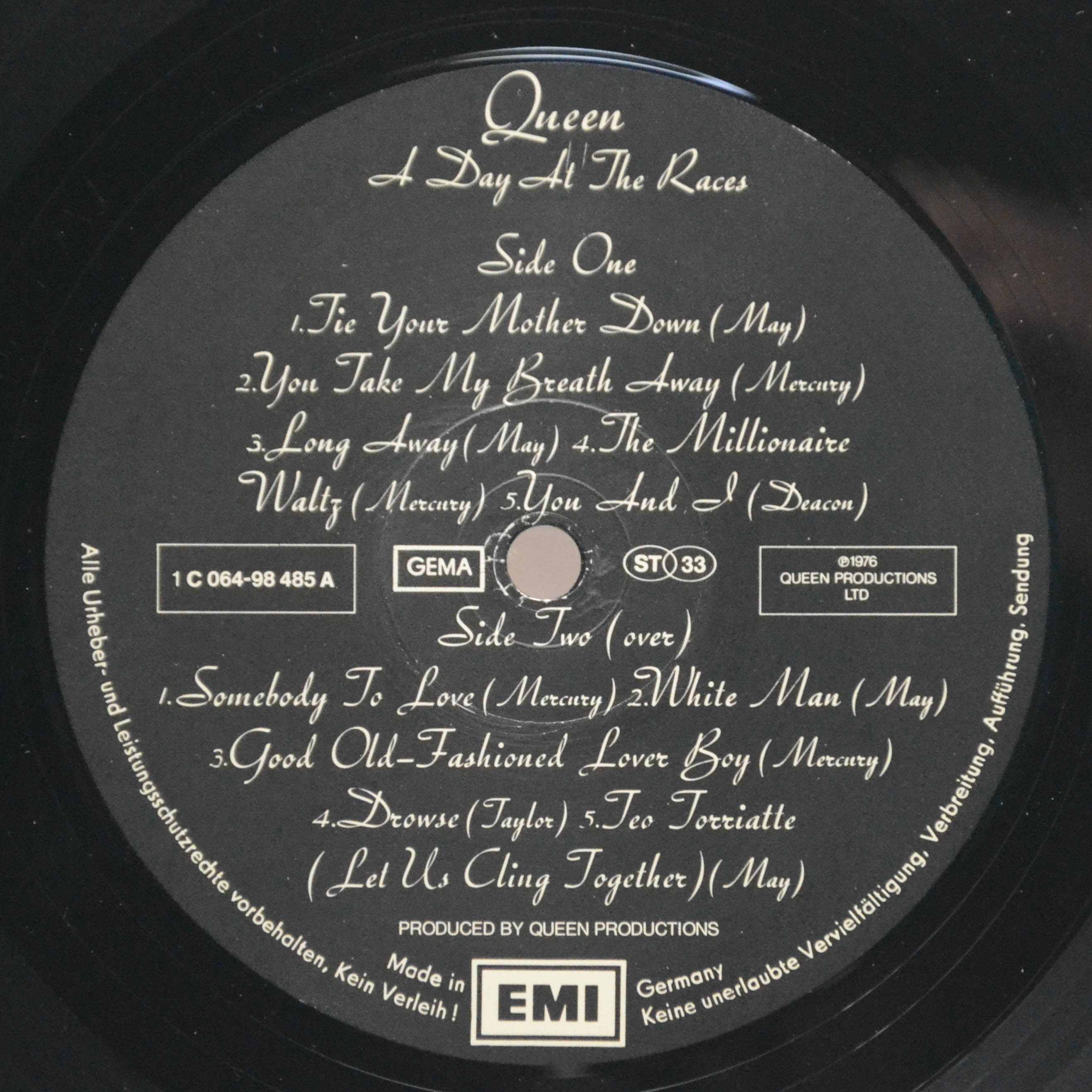 Queen — A Day At The Races, 1976