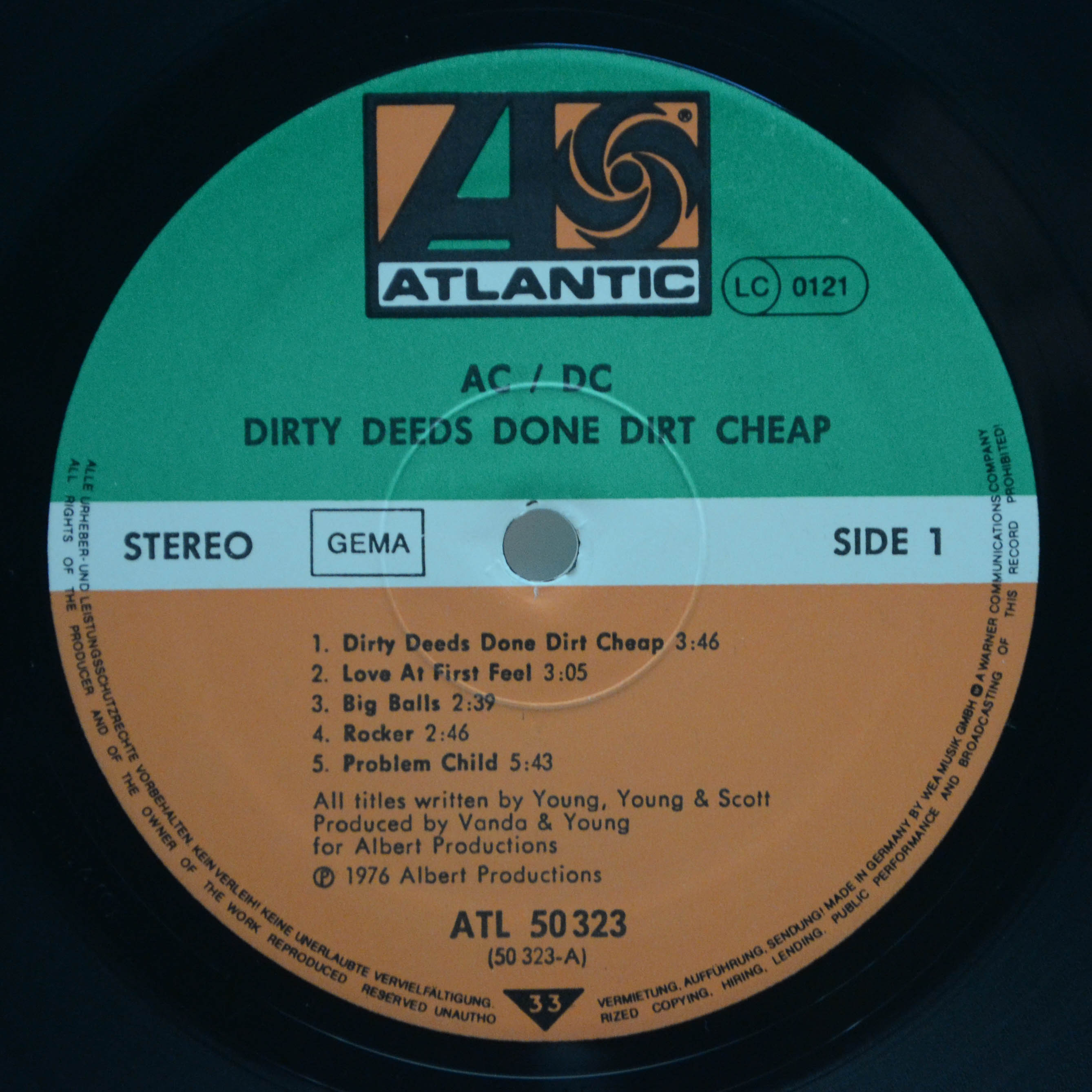 Виниловая пластинка AC/DC — Dirty Deeds Done Dirt Cheap, 1976