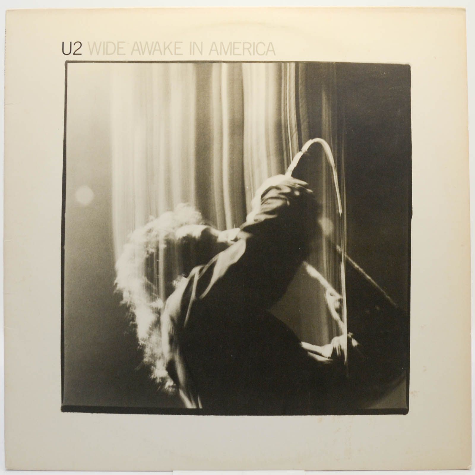 U2 — Wide Awake In America (USA), 1985