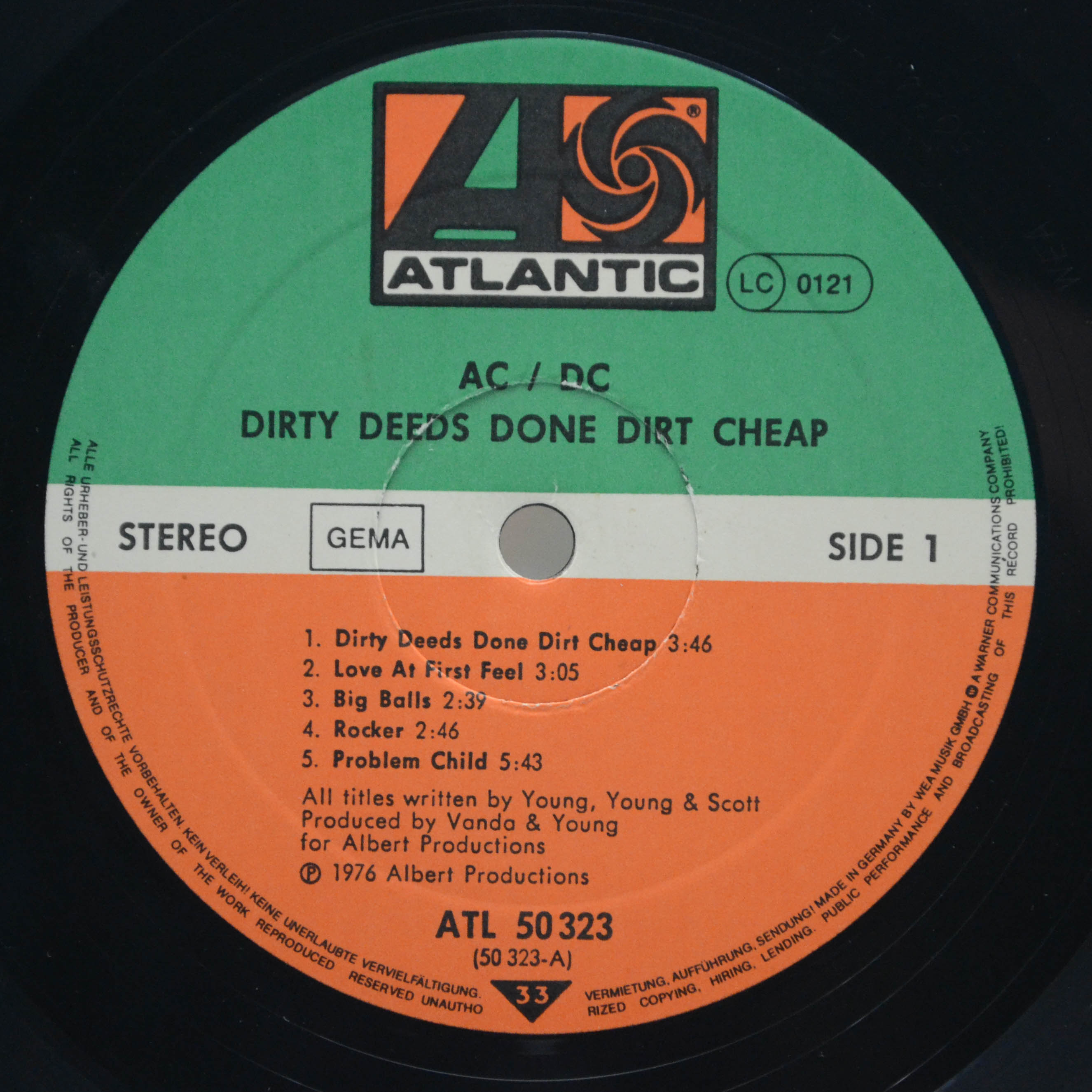 Виниловая пластинка AC/DC — Dirty Deeds Done Dirt Cheap, 1976