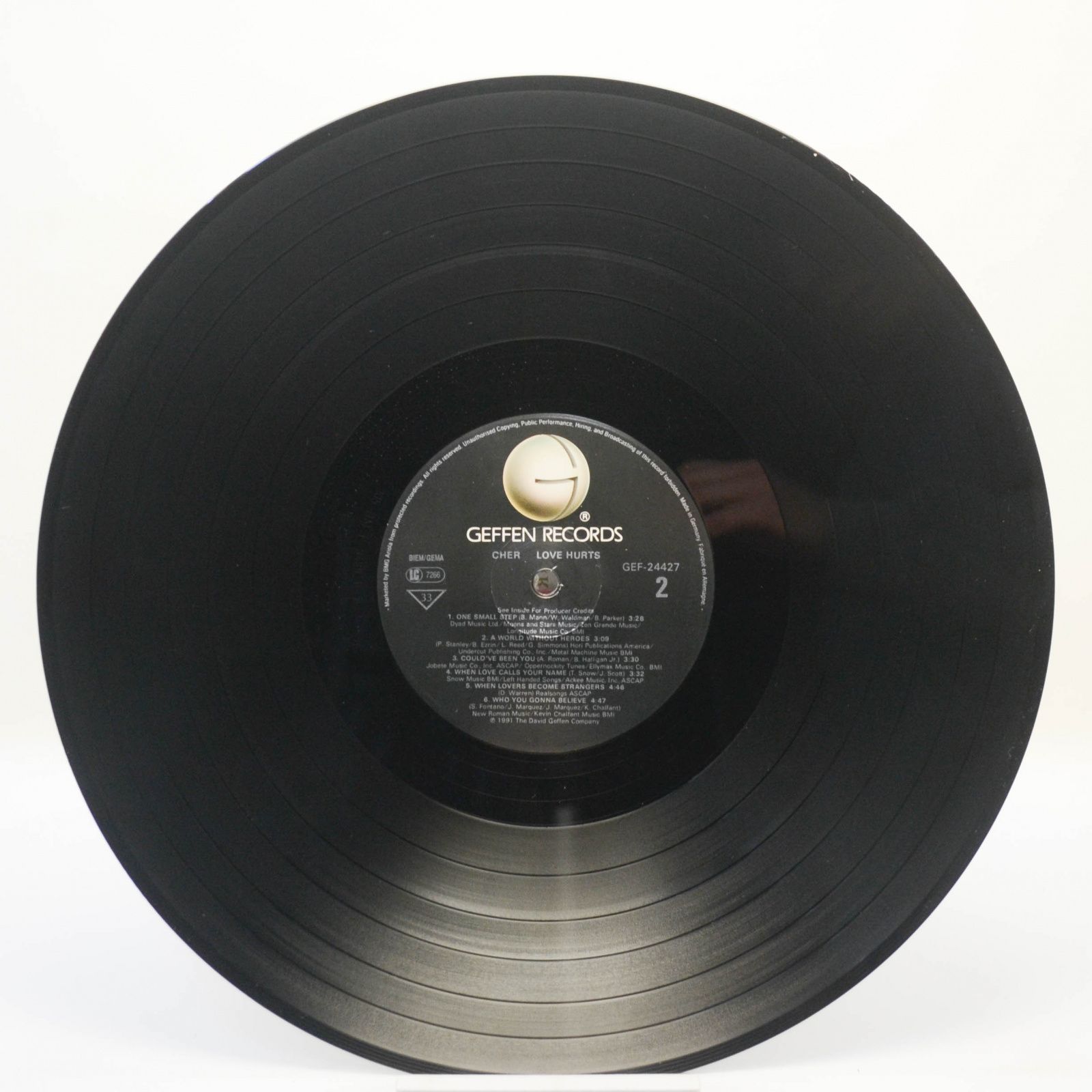 Cher — Love Hurts, 1991