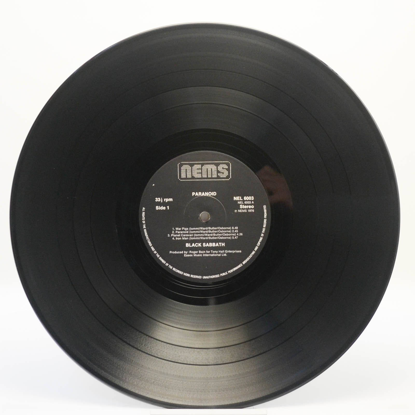 Black Sabbath — Paranoid (UK), 1970