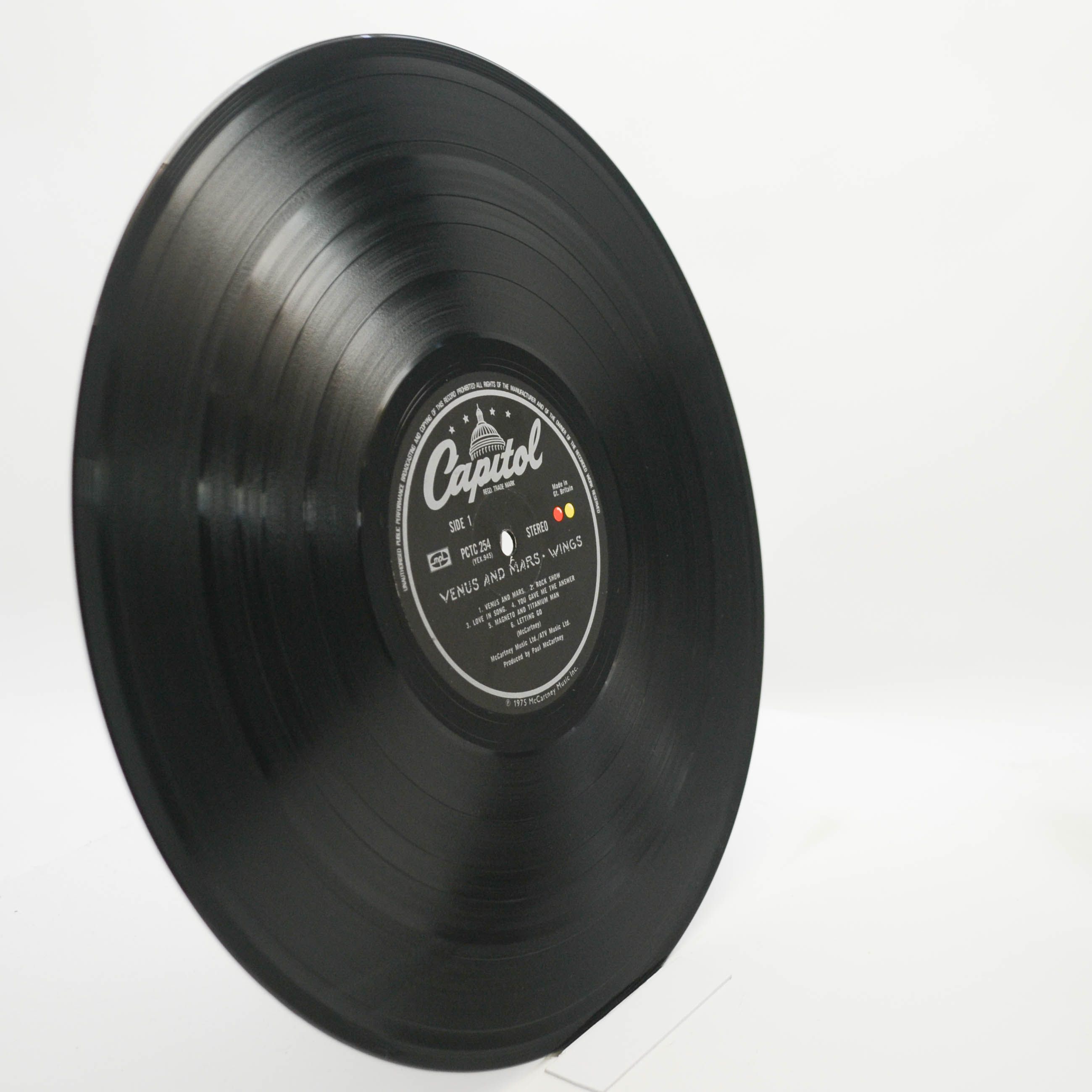 Wings — Venus And Mars (1-st, UK), 1975