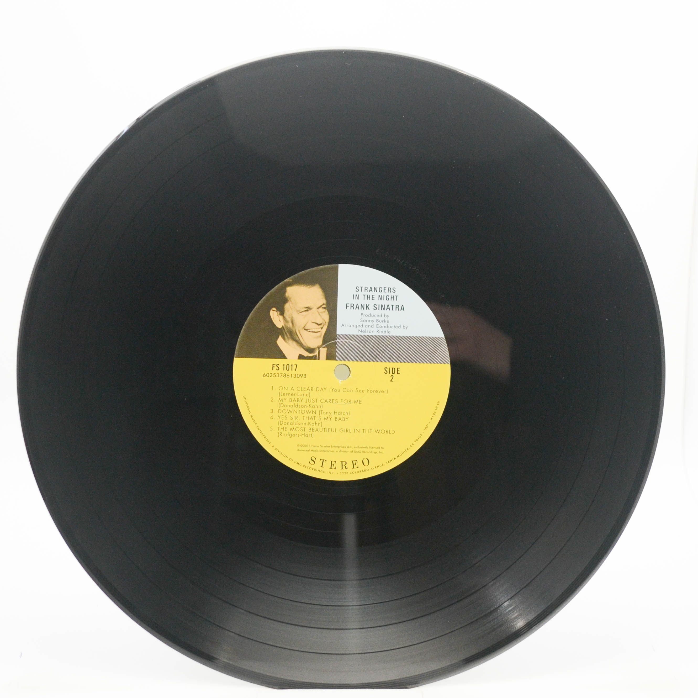 Frank Sinatra — Strangers In The Night, 1966