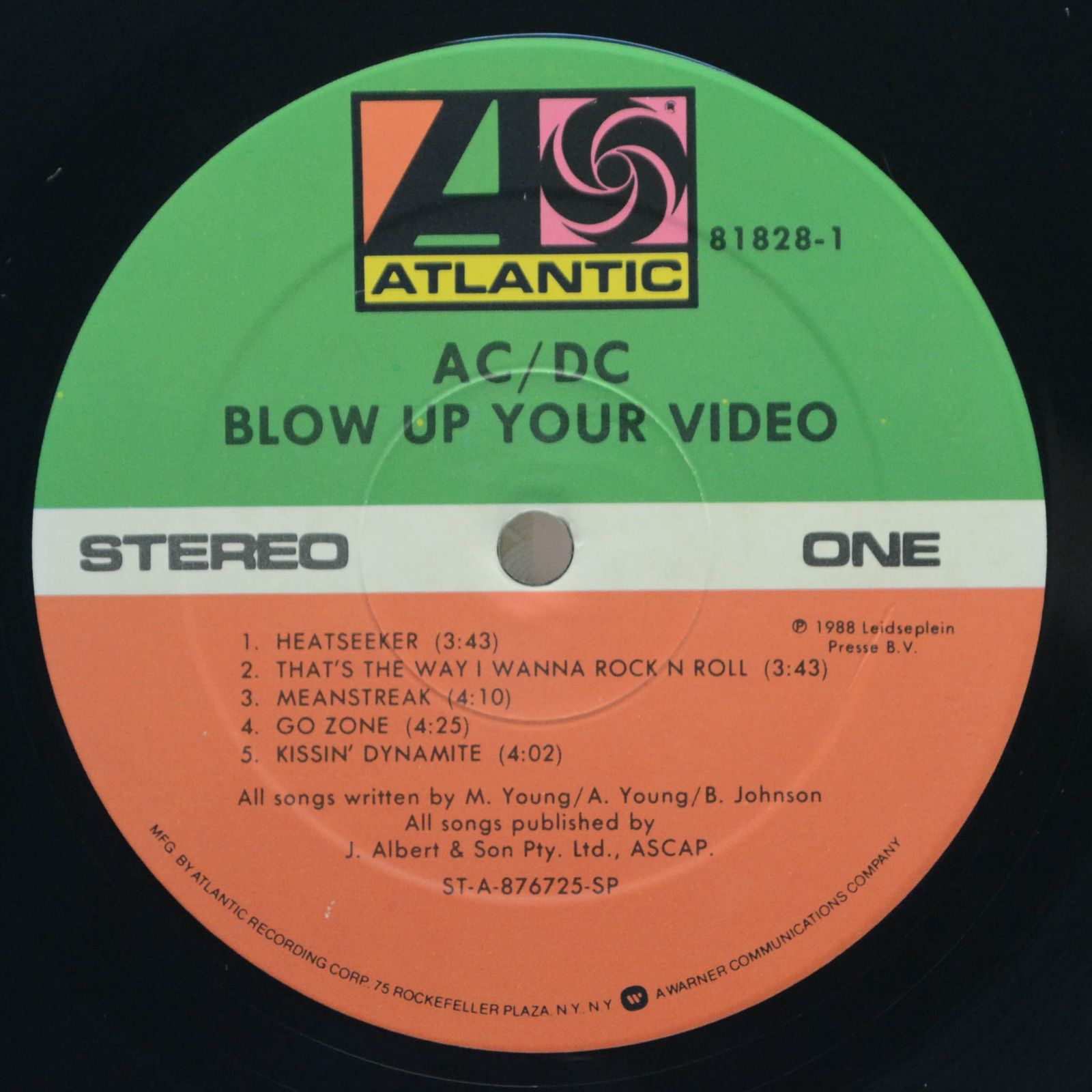 Виниловая пластинка AC/DC — Blow Up Your Video, 1988