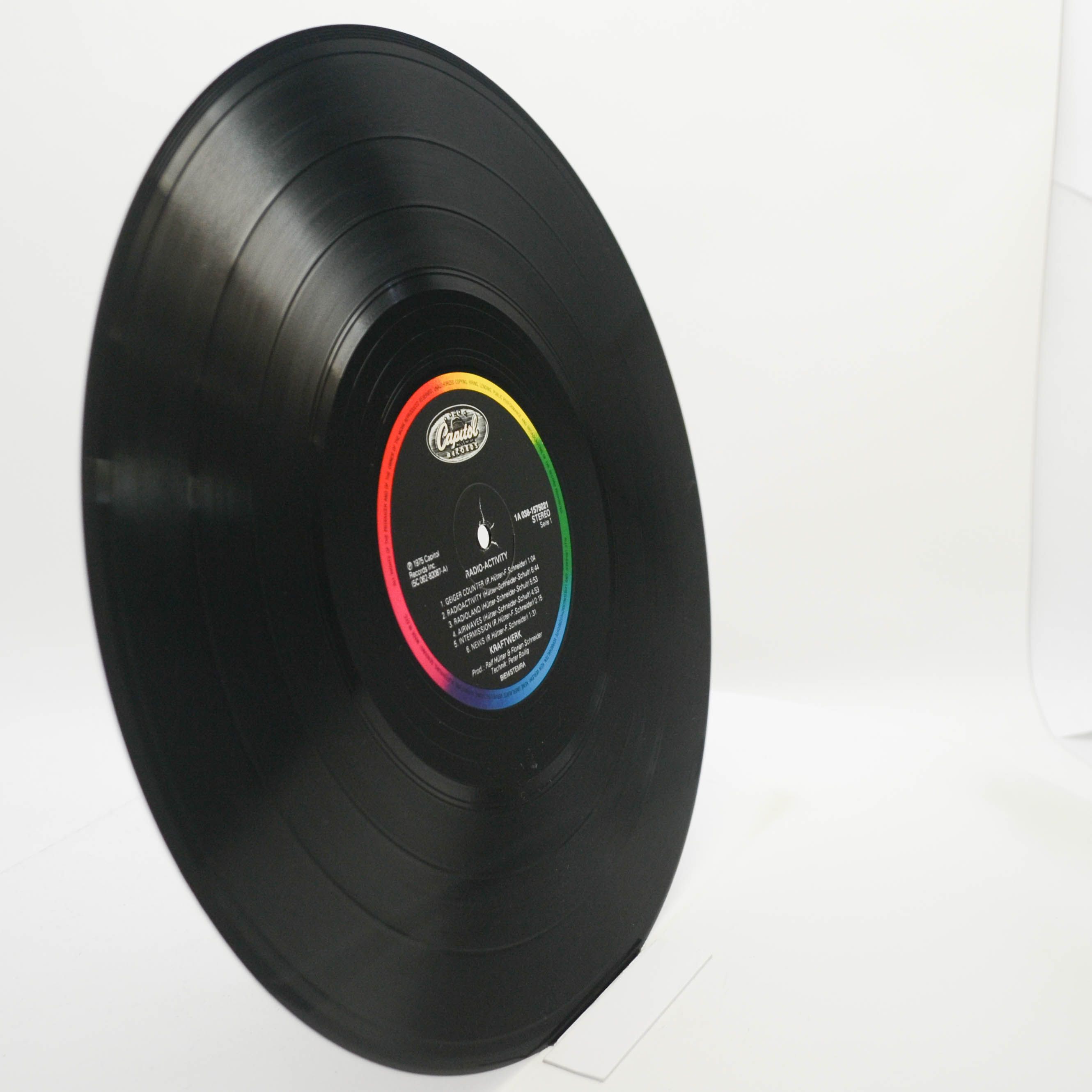 Kraftwerk — Radio-Activity, 1975