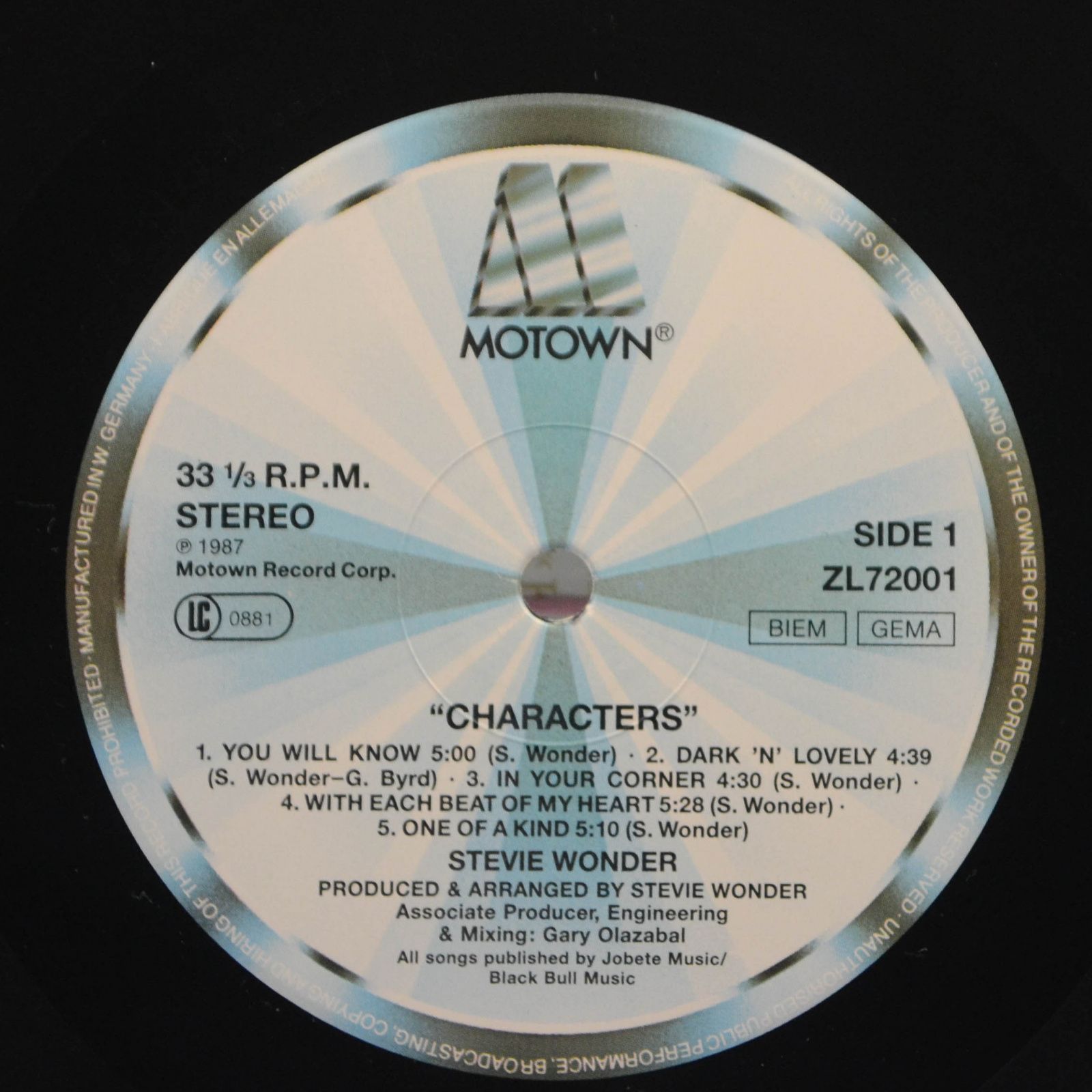 Виниловая пластинка Stevie Wonder — Characters, 1987