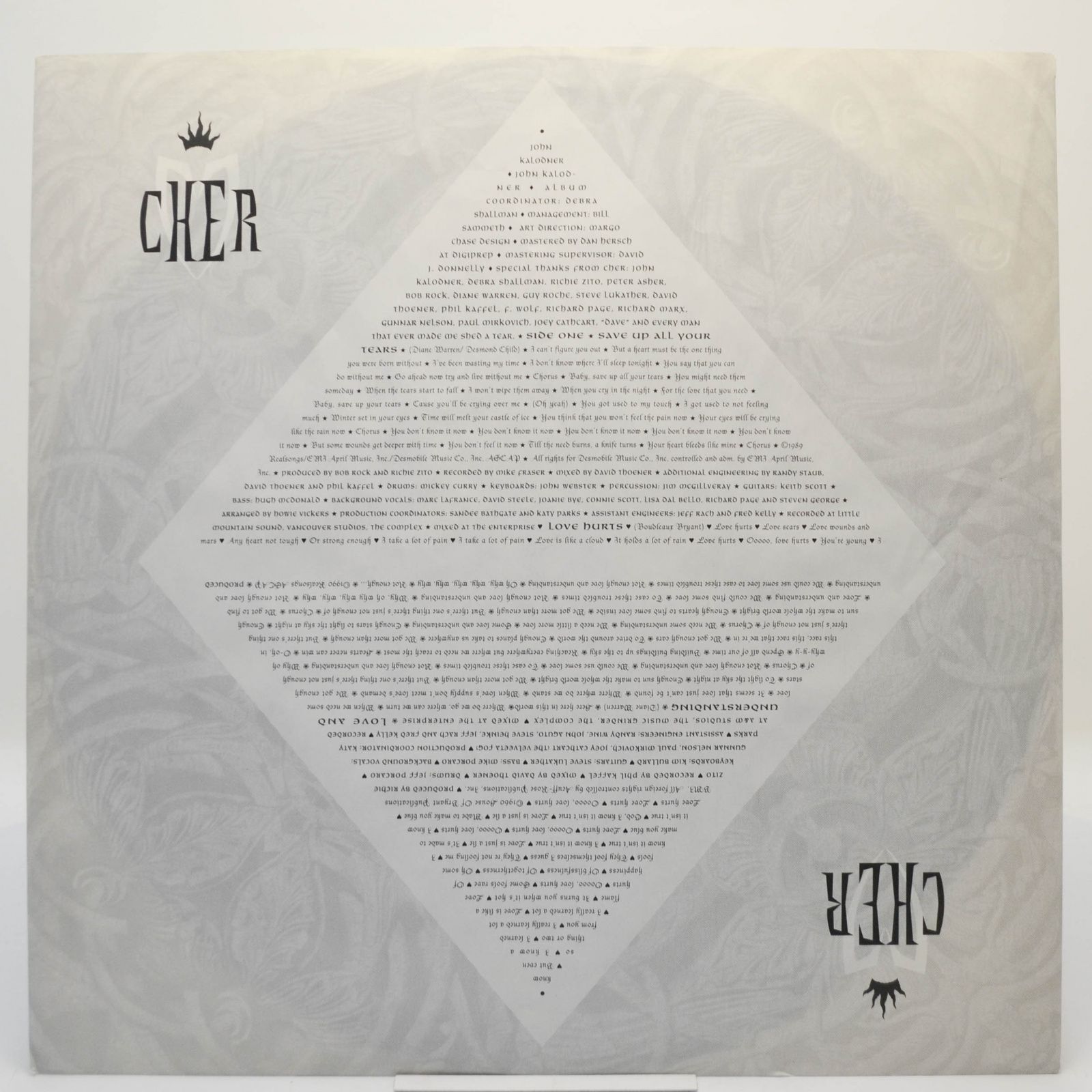 Cher — Love Hurts, 1991