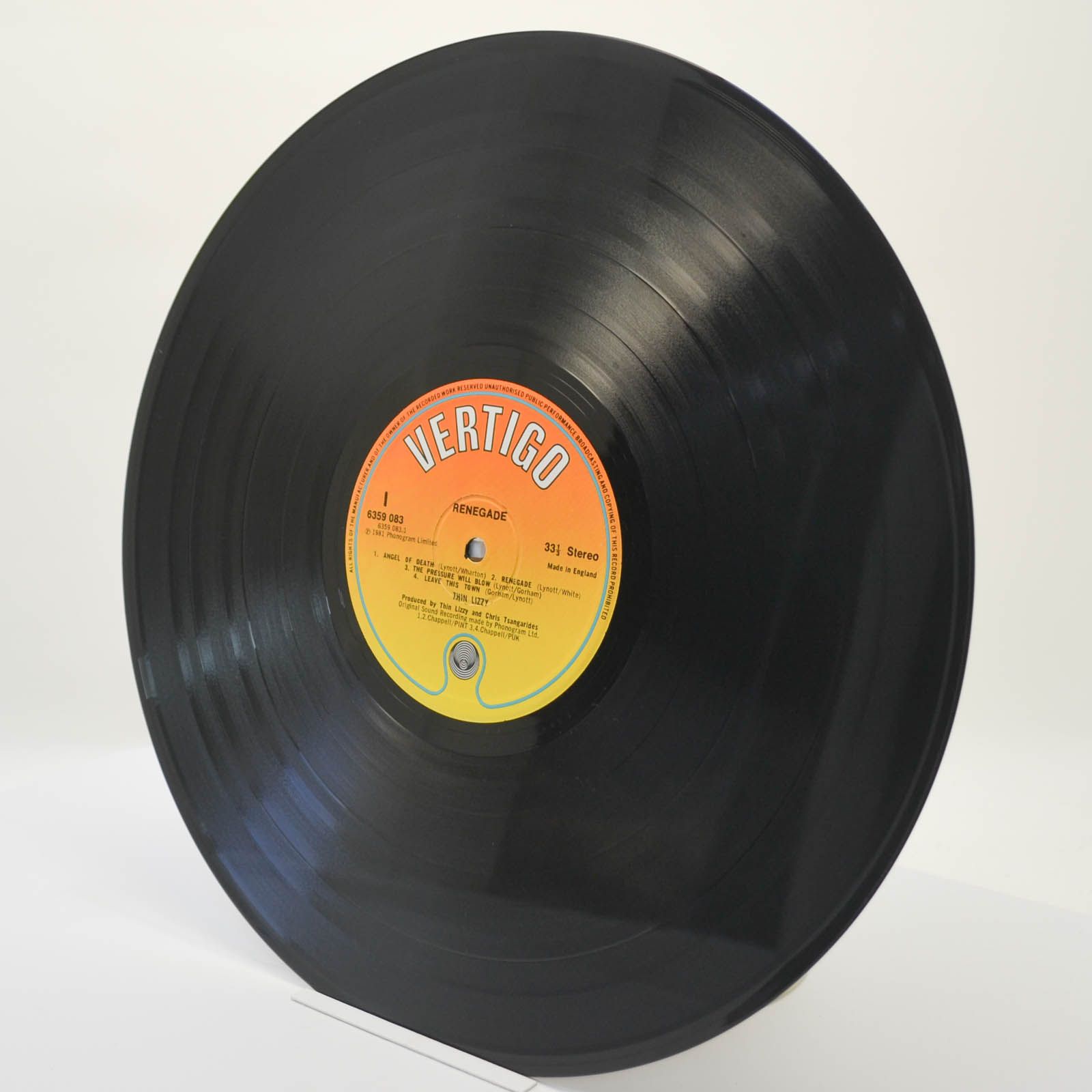 Виниловая пластинка Thin Lizzy — Renegade (1-st, UK), 1981