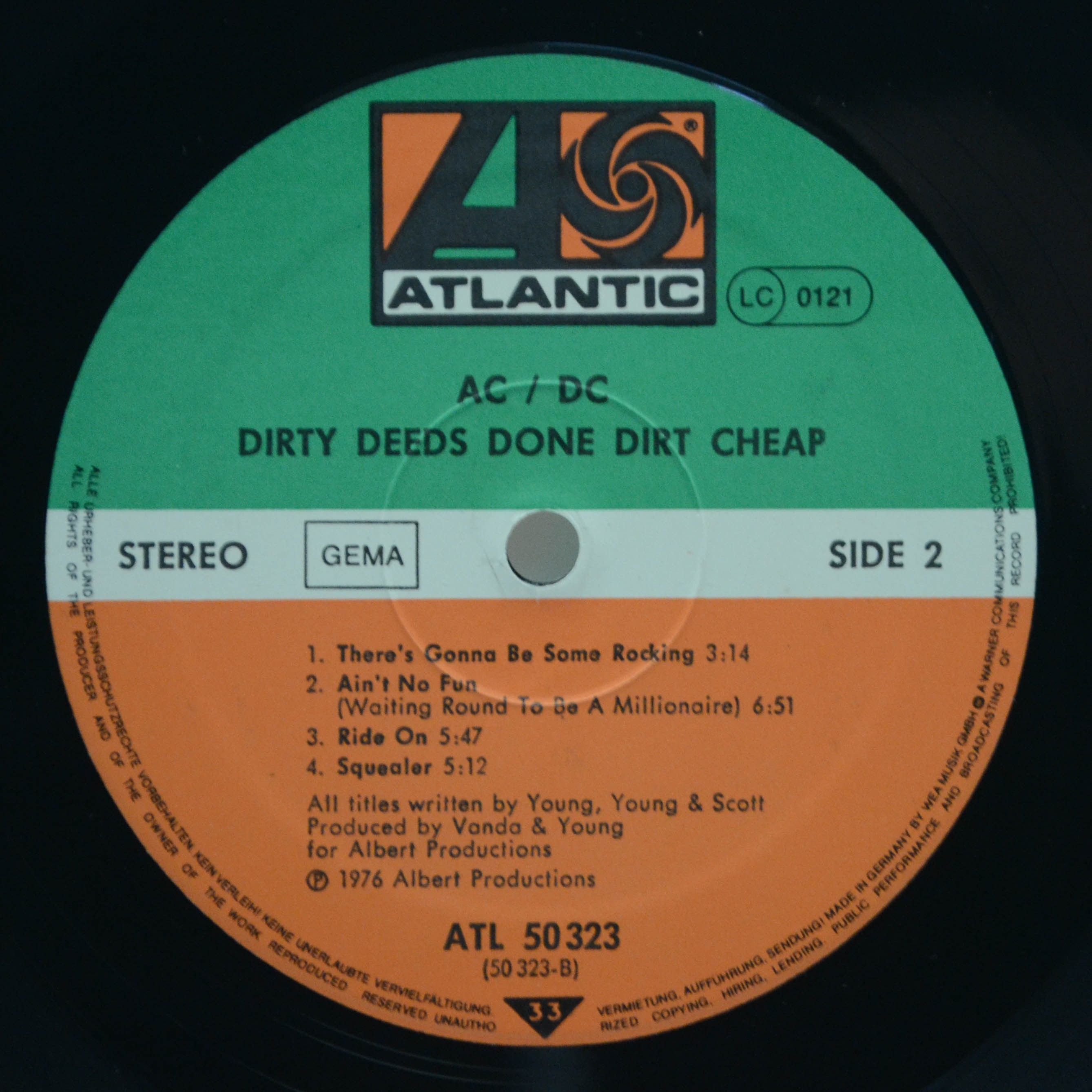 Виниловая пластинка AC/DC — Dirty Deeds Done Dirt Cheap, 1976