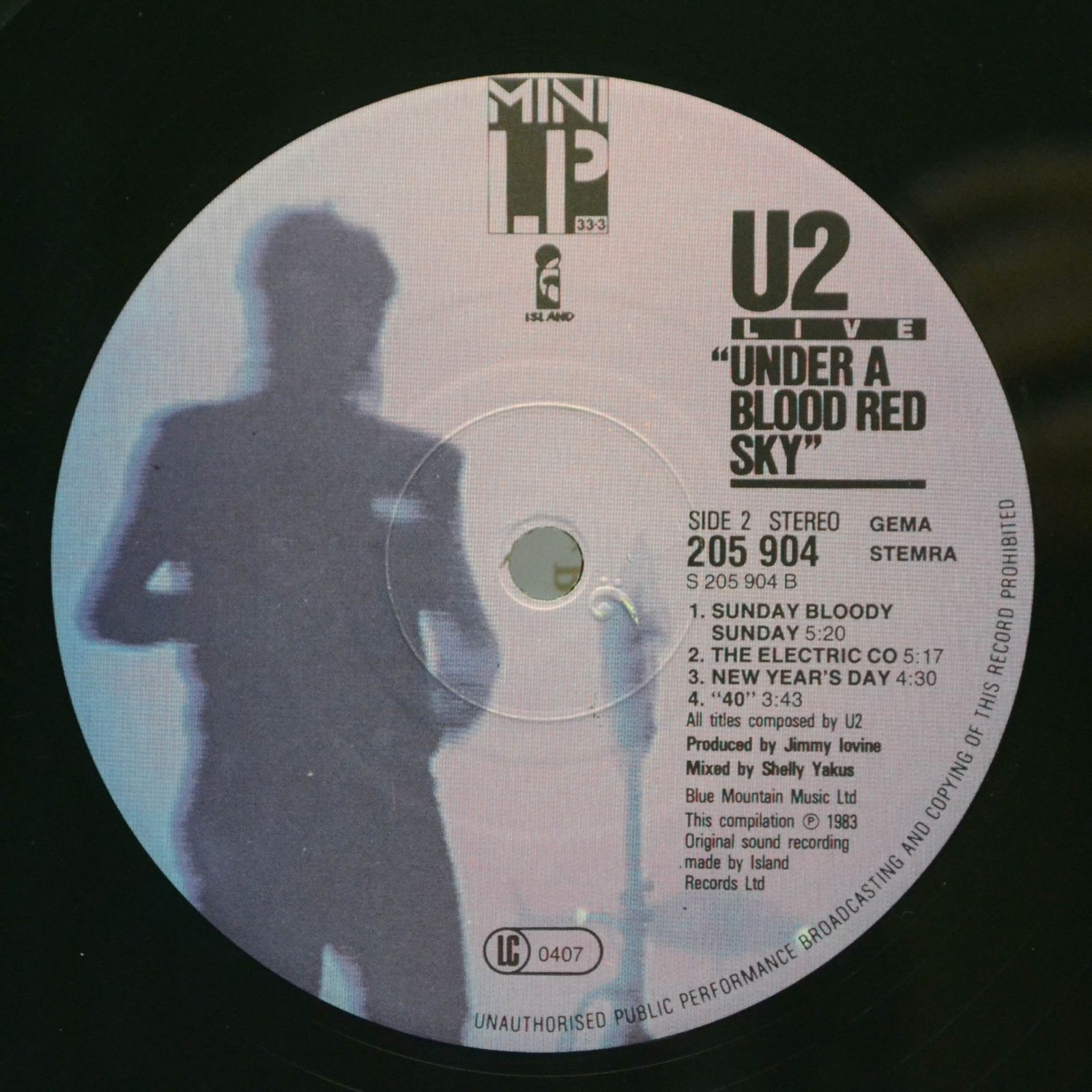 U2 — Under A Blood Red Sky (Live), 1983