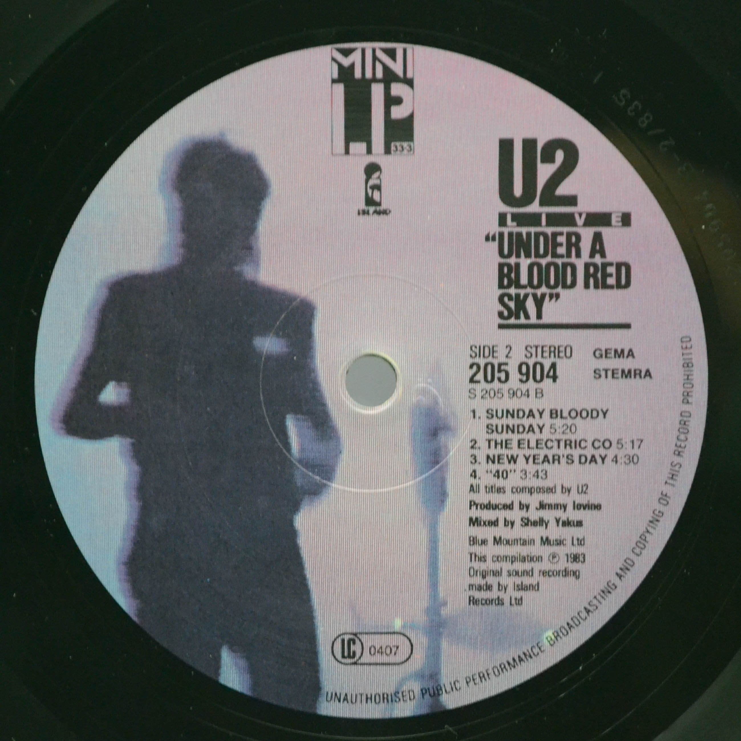 U2 — Live "Under A Blood Red Sky", 1983