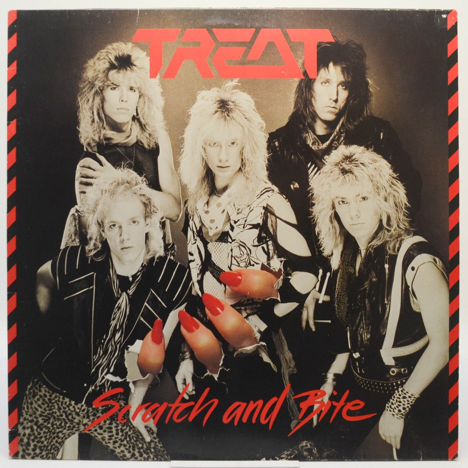 Виниловая пластинка Treat — Scratch And Bite, 1985