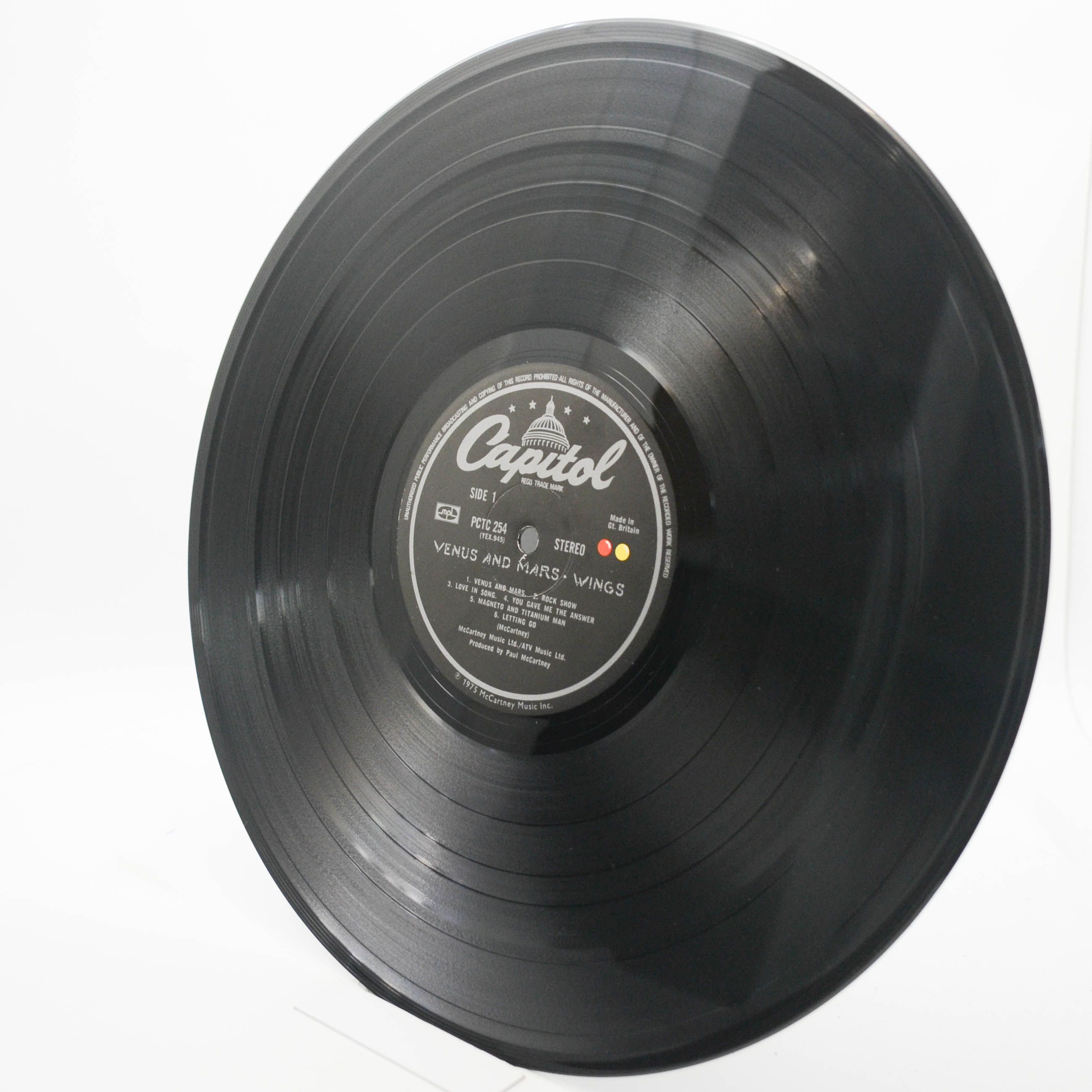 Wings — Venus And Mars (1-st, UK), 1975