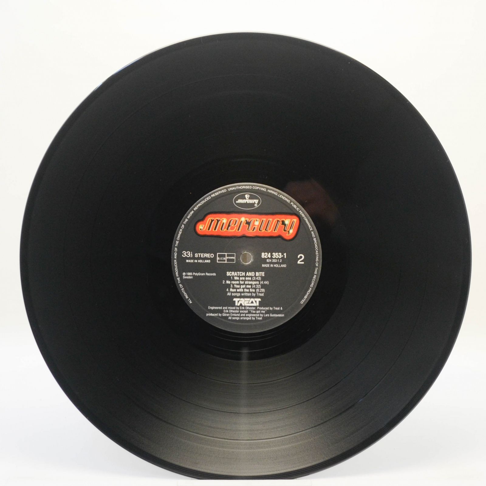 Виниловая пластинка Treat — Scratch And Bite, 1985