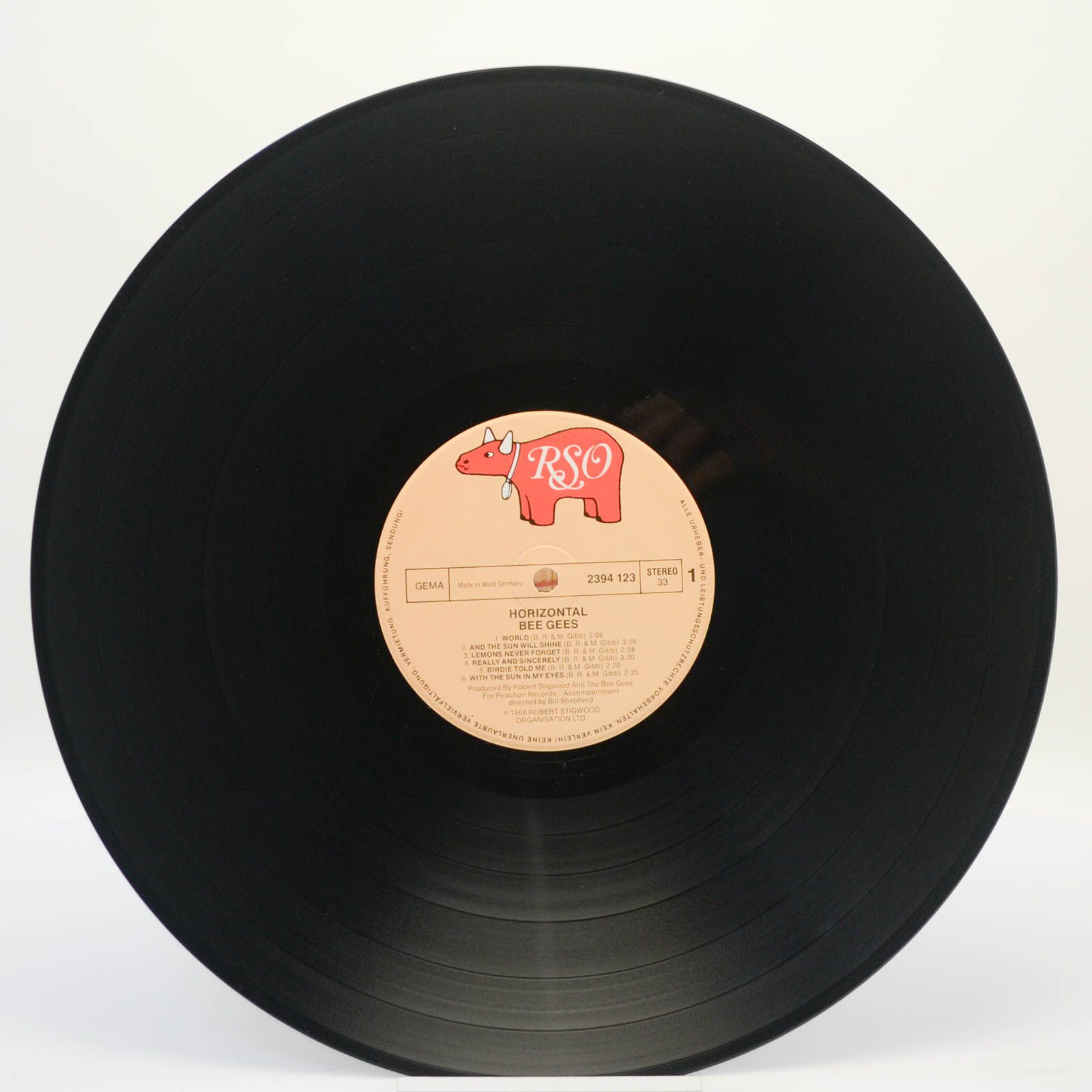 Bee Gees — Horizontal, 1968