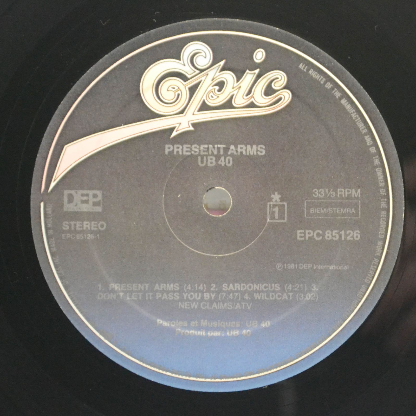 Виниловая пластинка UB40 — Present Arms, 1981